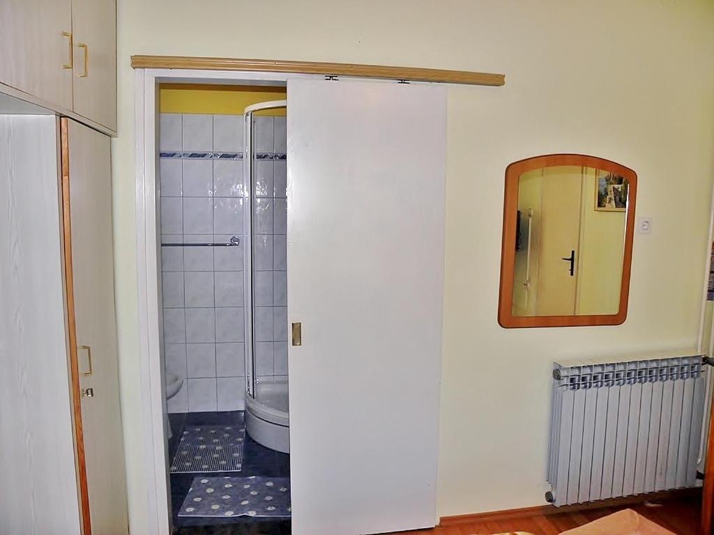 Alemka Apartment Banjol Екстериор снимка